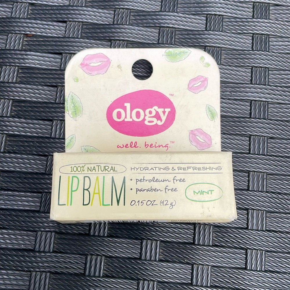 Ology 100% natural lip balm mint 0.15 oz